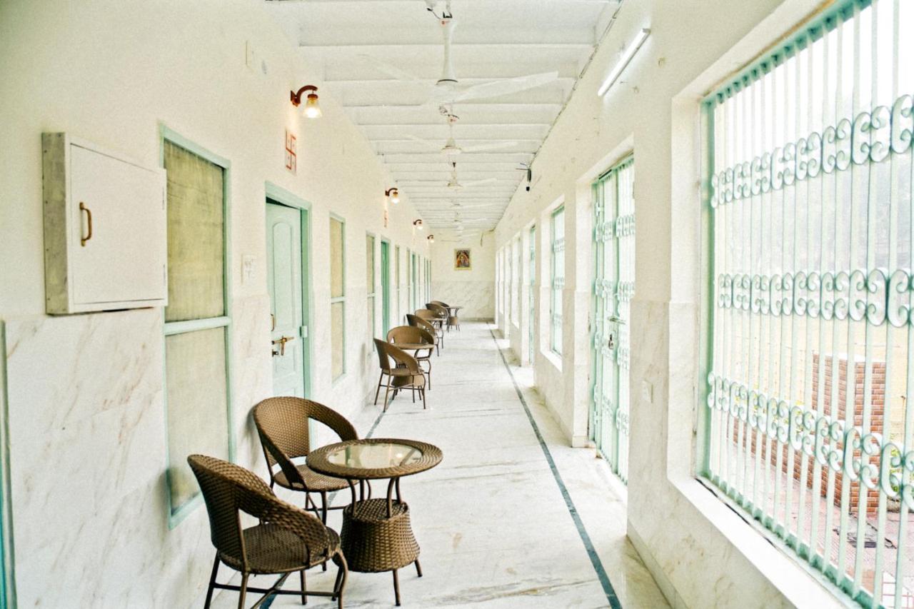 Shree Krishna Bhakti Ashram Hotel Vrindāvan Екстериор снимка