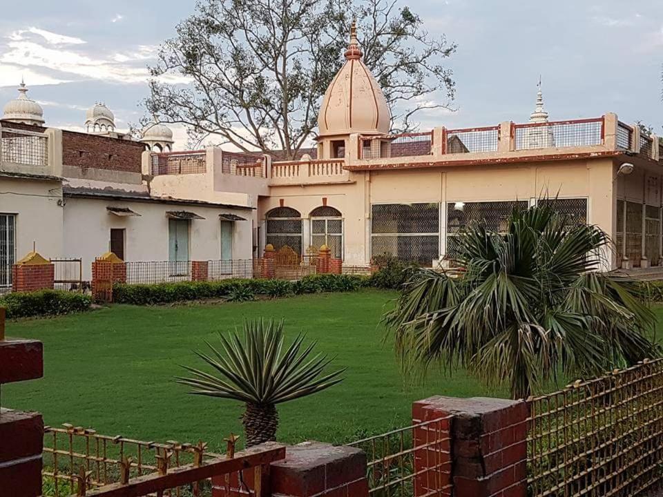 Shree Krishna Bhakti Ashram Hotel Vrindāvan Екстериор снимка